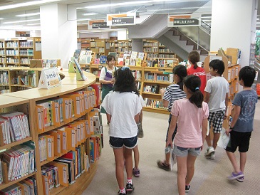 各務原市立中央図書館